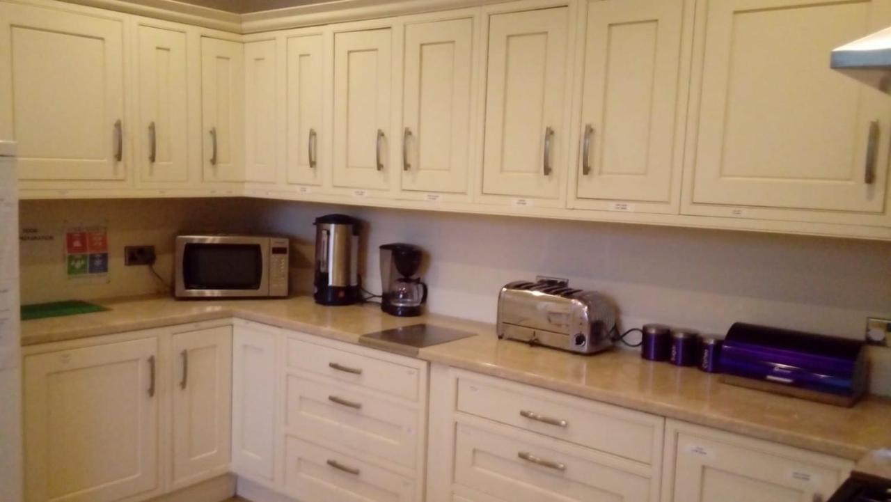 Carer 4 You Residential Home Upholland エクステリア 写真