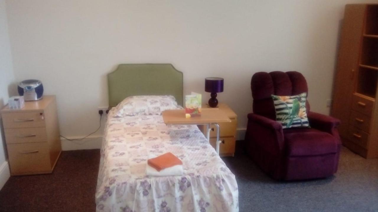 Carer 4 You Residential Home Upholland エクステリア 写真
