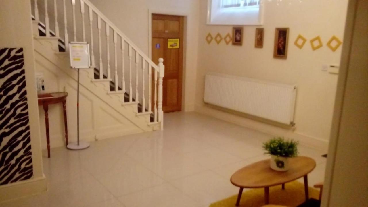 Carer 4 You Residential Home Upholland エクステリア 写真
